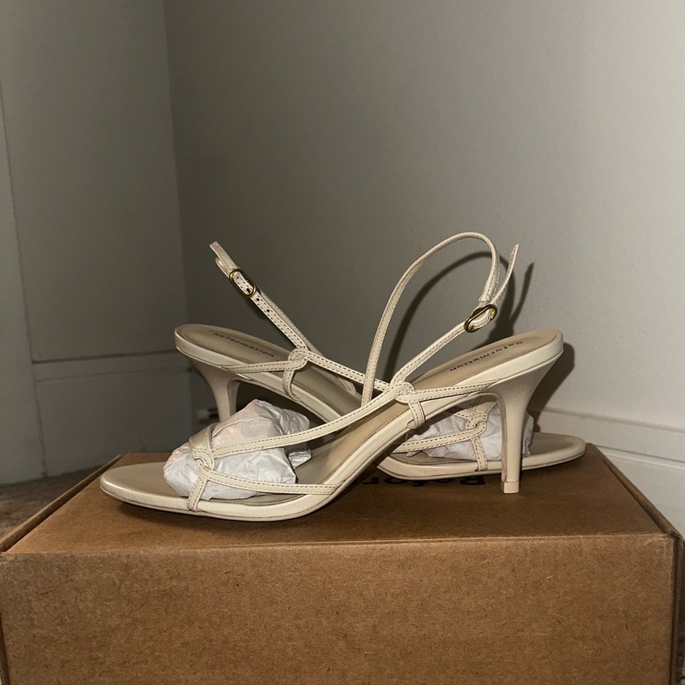 Reformation Cream Slingback Sandals - Picture 2 of 7